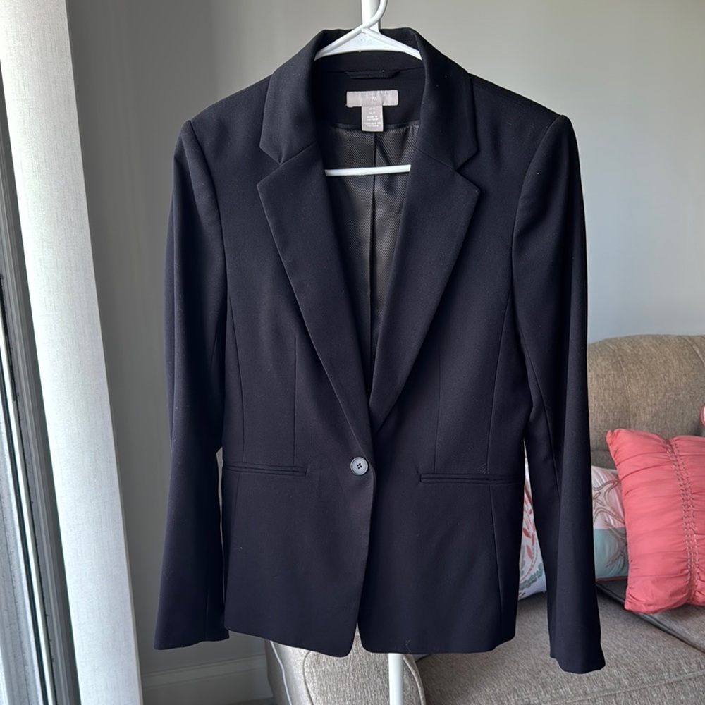 H&M Elegant Black Women's Blazer - NWOT